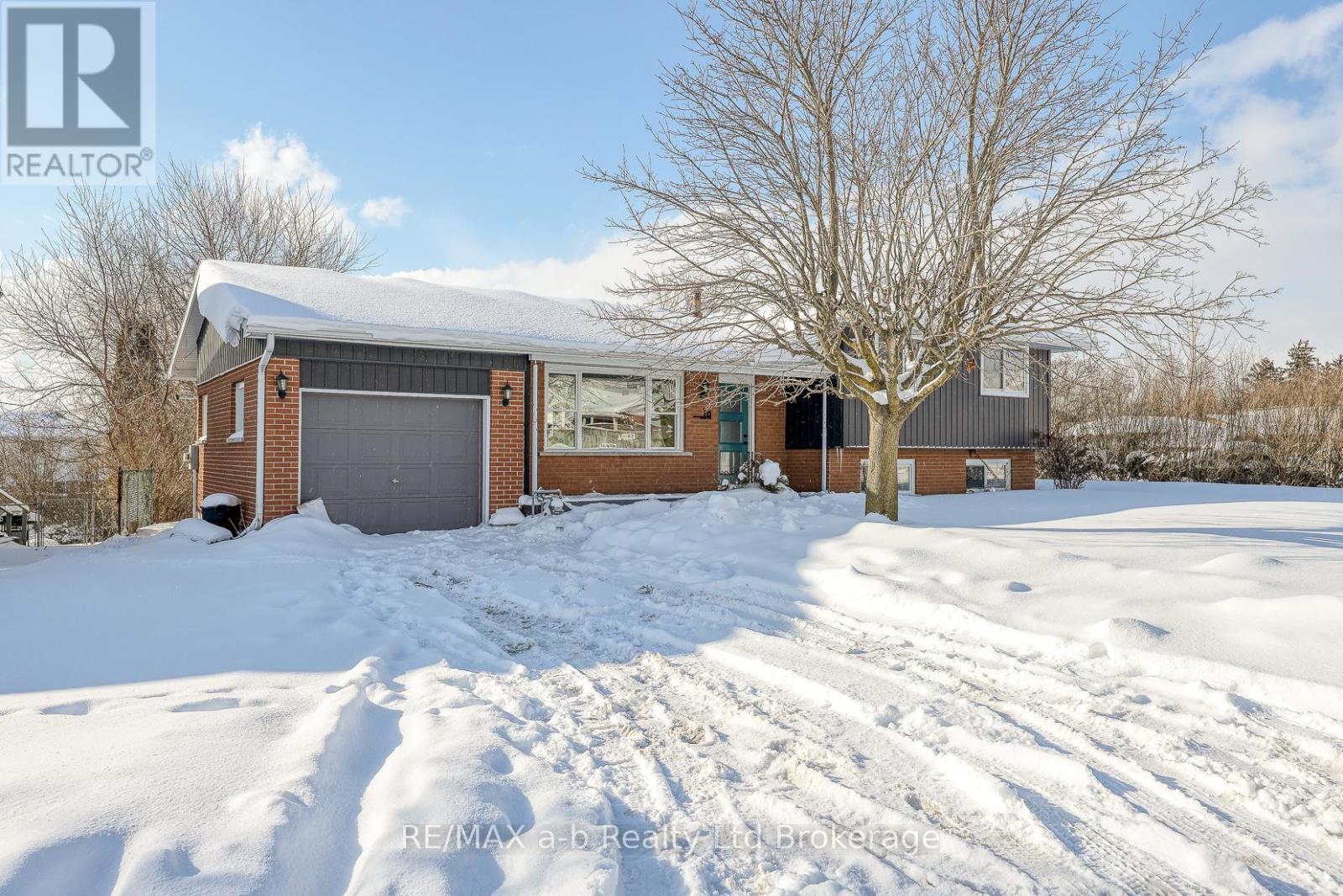 18 Bigham Crescent, Woodstock (Woodstock - South), Ontario  N4S 8H1 - Photo 46 - X12723860