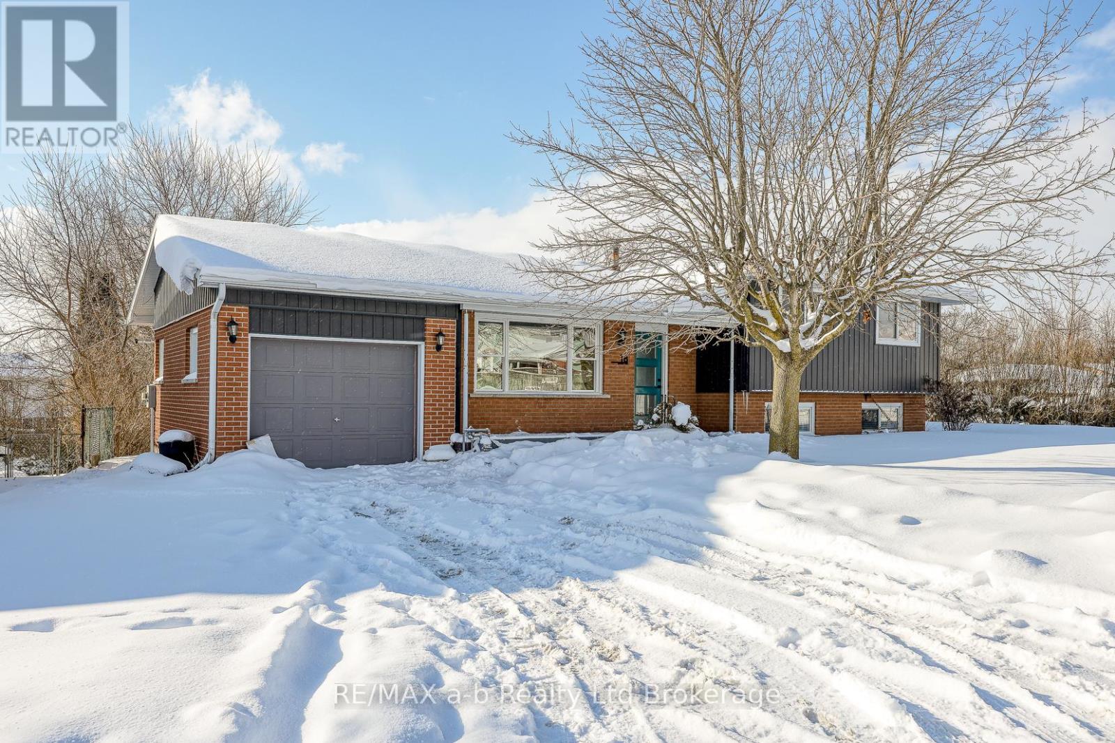 18 Bigham Crescent, Woodstock (Woodstock - South), Ontario  N4S 8H1 - Photo 47 - X12723860