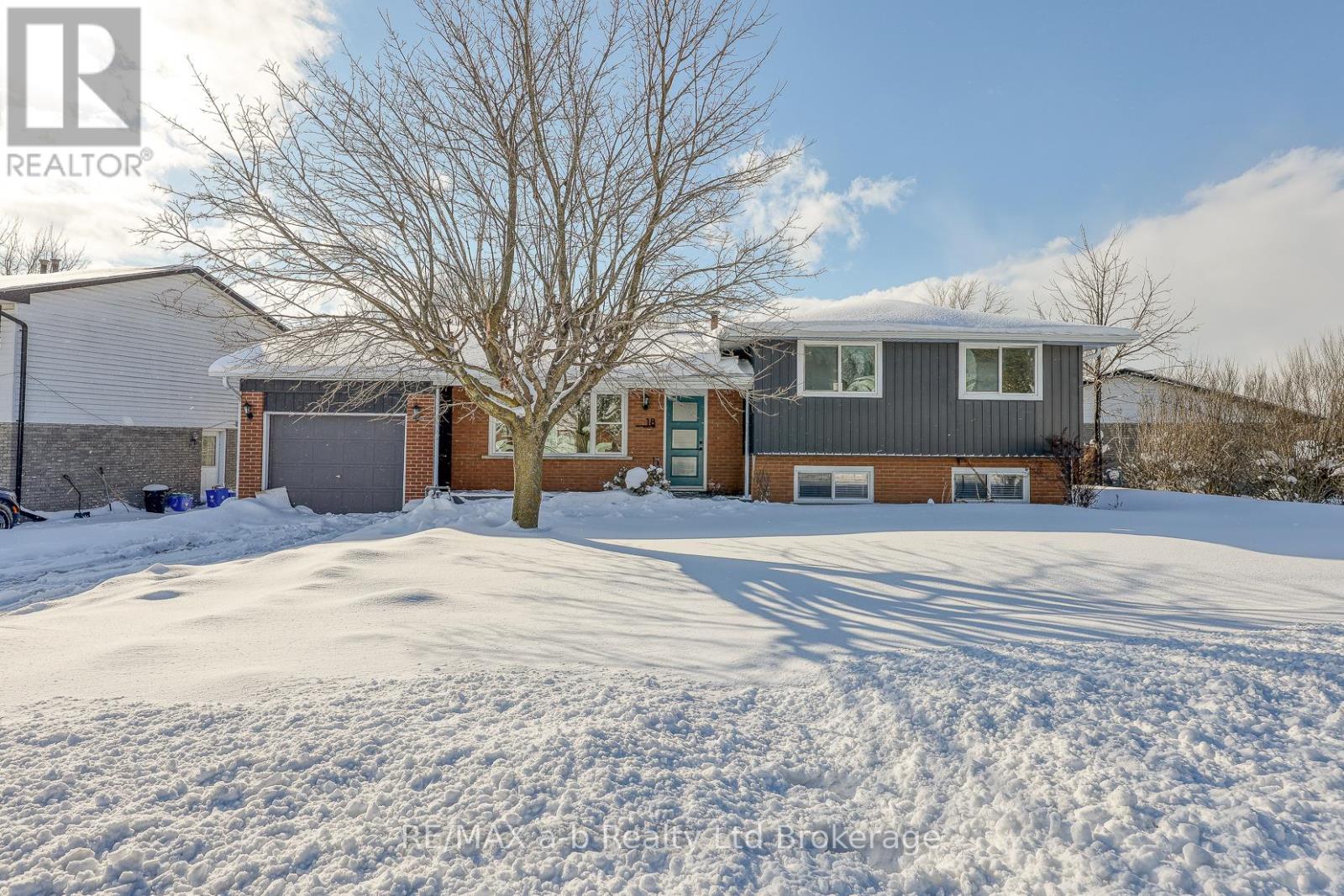 18 Bigham Crescent, Woodstock (Woodstock - South), Ontario  N4S 8H1 - Photo 49 - X12723860