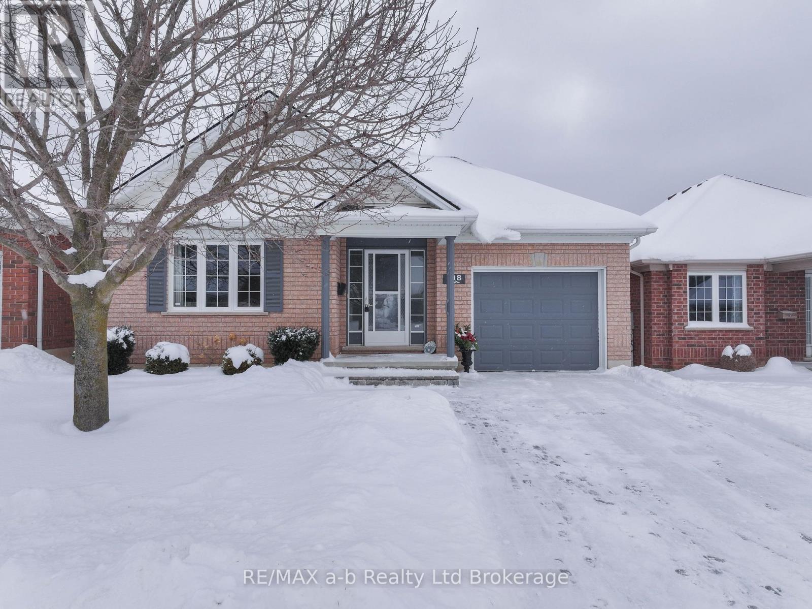 218 Baldwin Street, Tillsonburg, Ontario  N4G 5W3 - Photo 38 - X12724104