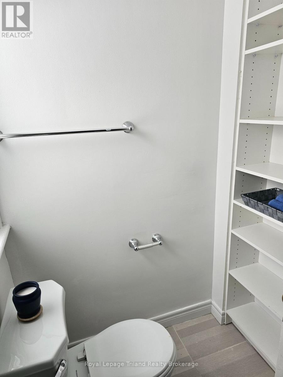 764 Dundas Street, Woodstock (Woodstock - South), Ontario  N4S 1E9 - Photo 15 - X12728028