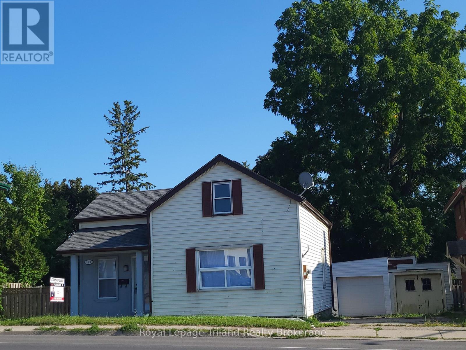 764 Dundas Street, Woodstock (Woodstock - South), Ontario  N4S 1E9 - Photo 3 - X12728028