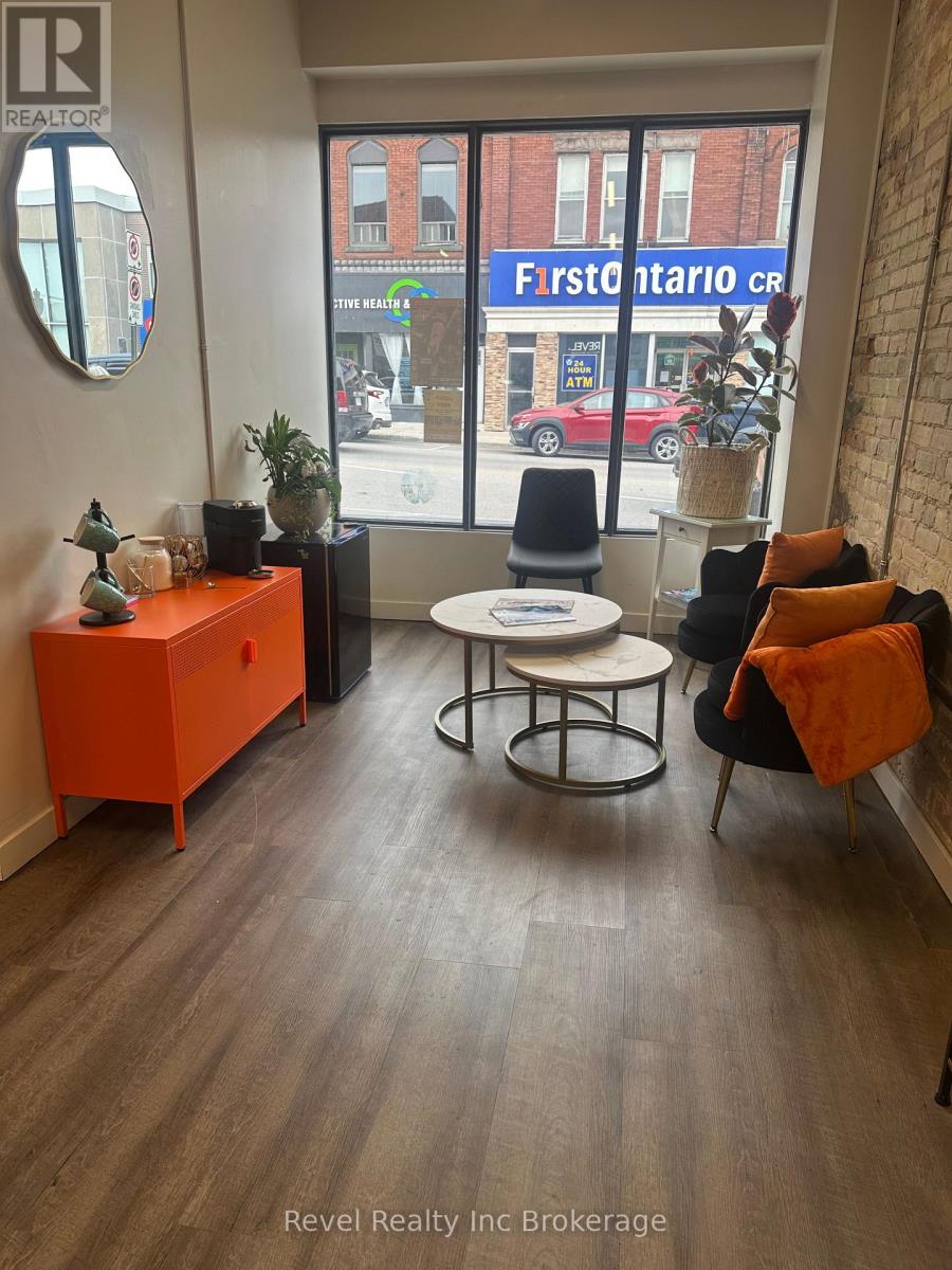 109 - 109 Thames Street S, Ingersoll (Ingersoll - South), Ontario  N5C 2T3 - Photo 4 - X12728468