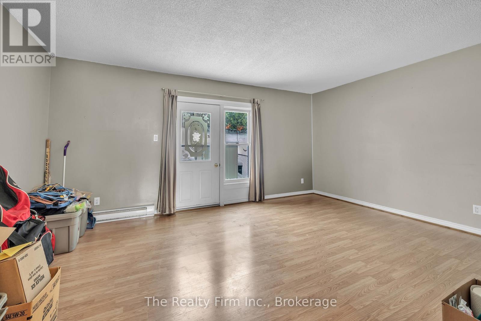 40 Marlboro Court, Woodstock (Woodstock - North), Ontario  N4S 8P4 - Photo 10 - X12729080