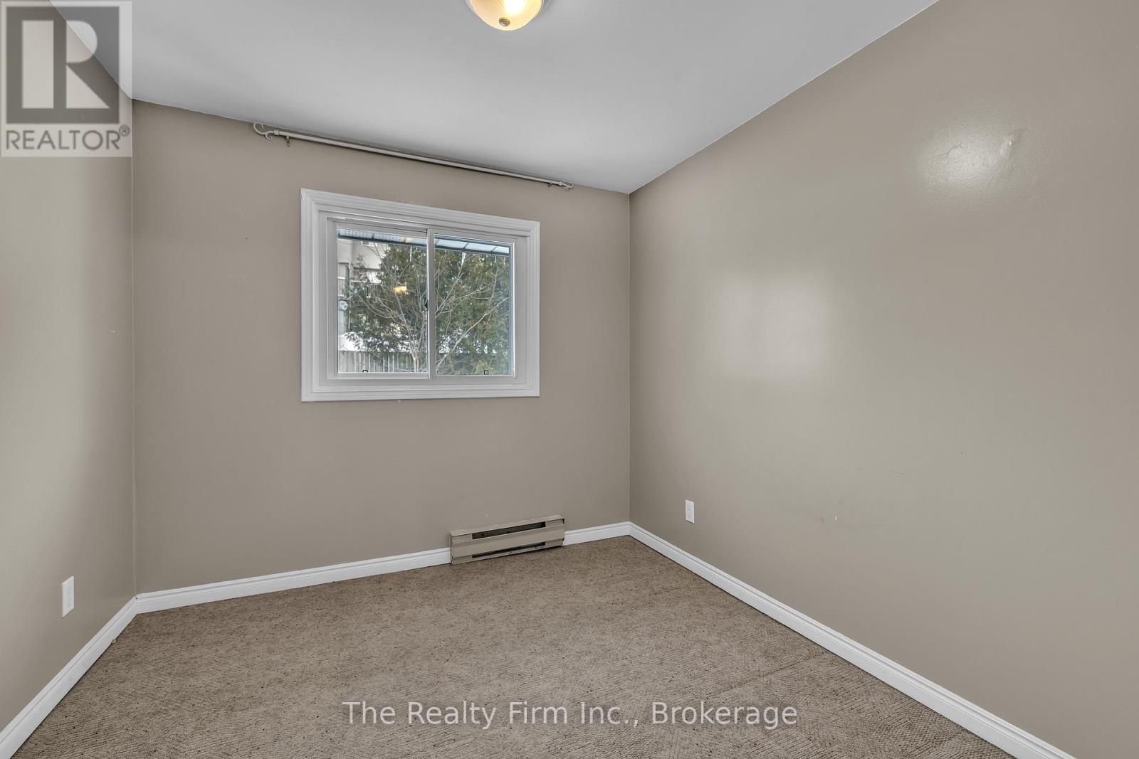 40 Marlboro Court, Woodstock (Woodstock - North), Ontario  N4S 8P4 - Photo 13 - X12729080