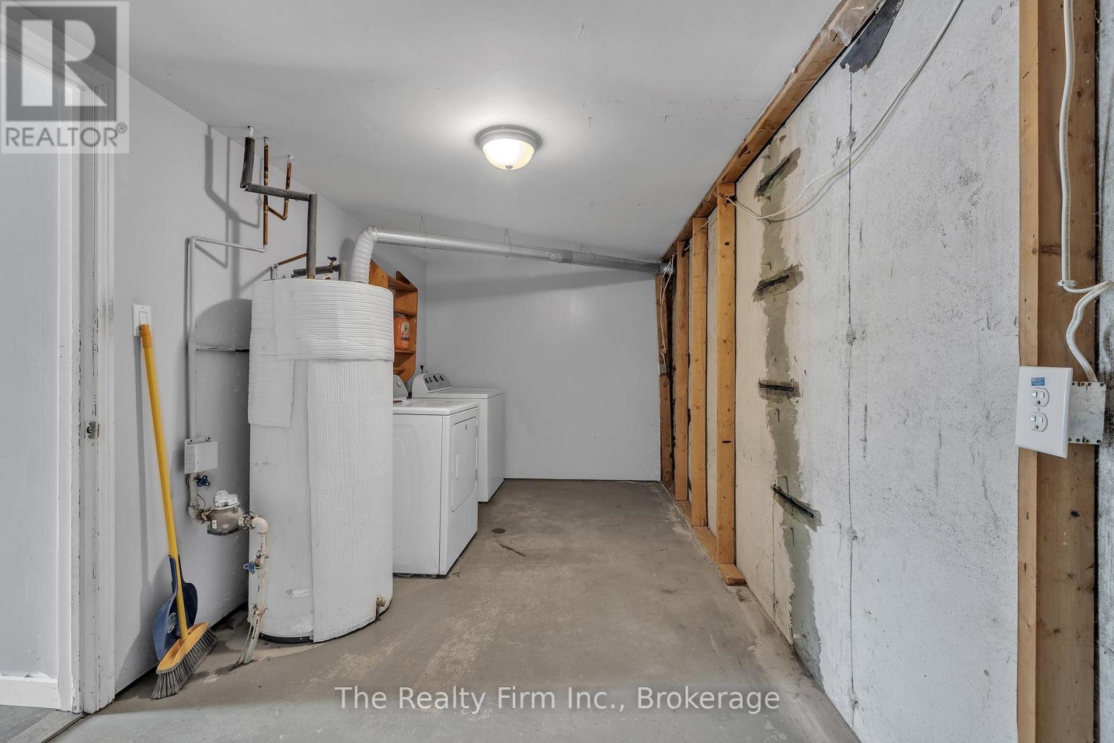 40 Marlboro Court, Woodstock (Woodstock - North), Ontario  N4S 8P4 - Photo 19 - X12729080