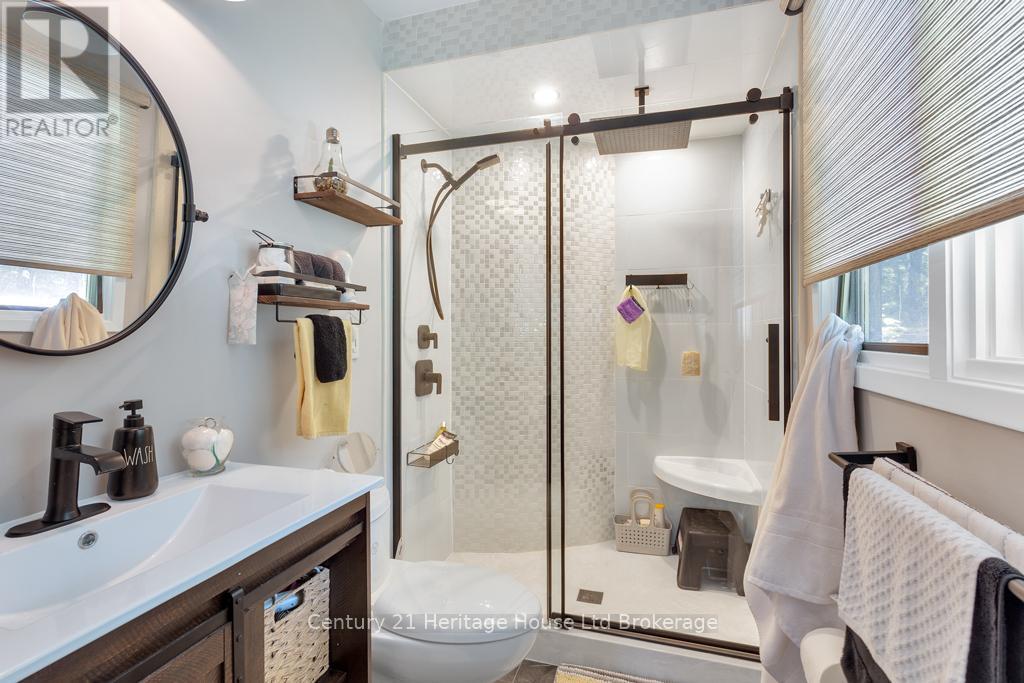 841 2nd Concession Road, Norfolk, Ontario  N4G 4G7 - Photo 18 - X12731048