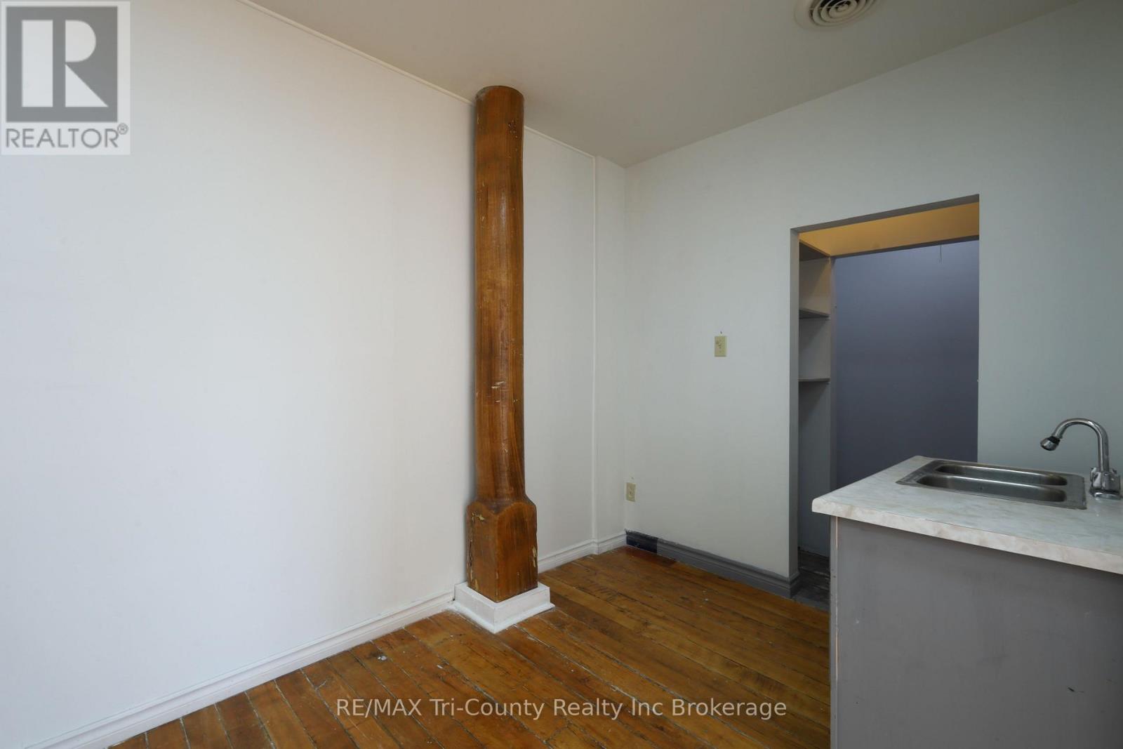 51150 Ron Mcneil Line, Malahide (Springfield), Ontario  N0L 2J0 - Photo 8 - X12731630