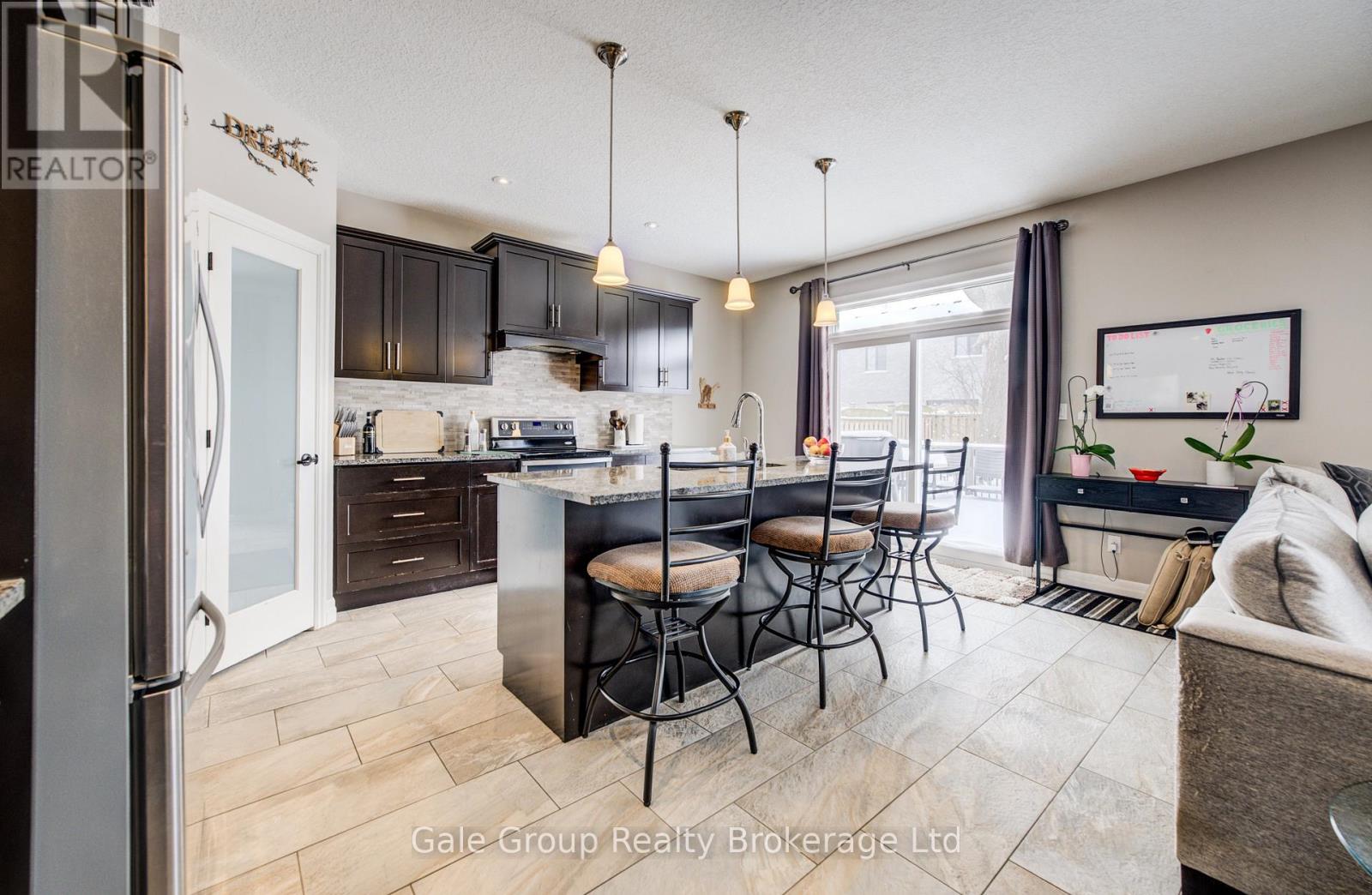 117 Juno Crescent, Woodstock (Woodstock - North), Ontario  N4T 0A9 - Photo 6 - X12733272