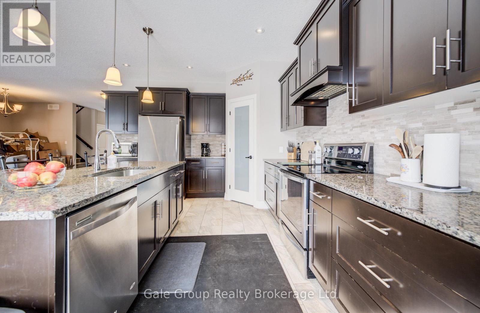 117 Juno Crescent, Woodstock (Woodstock - North), Ontario  N4T 0A9 - Photo 8 - X12733272