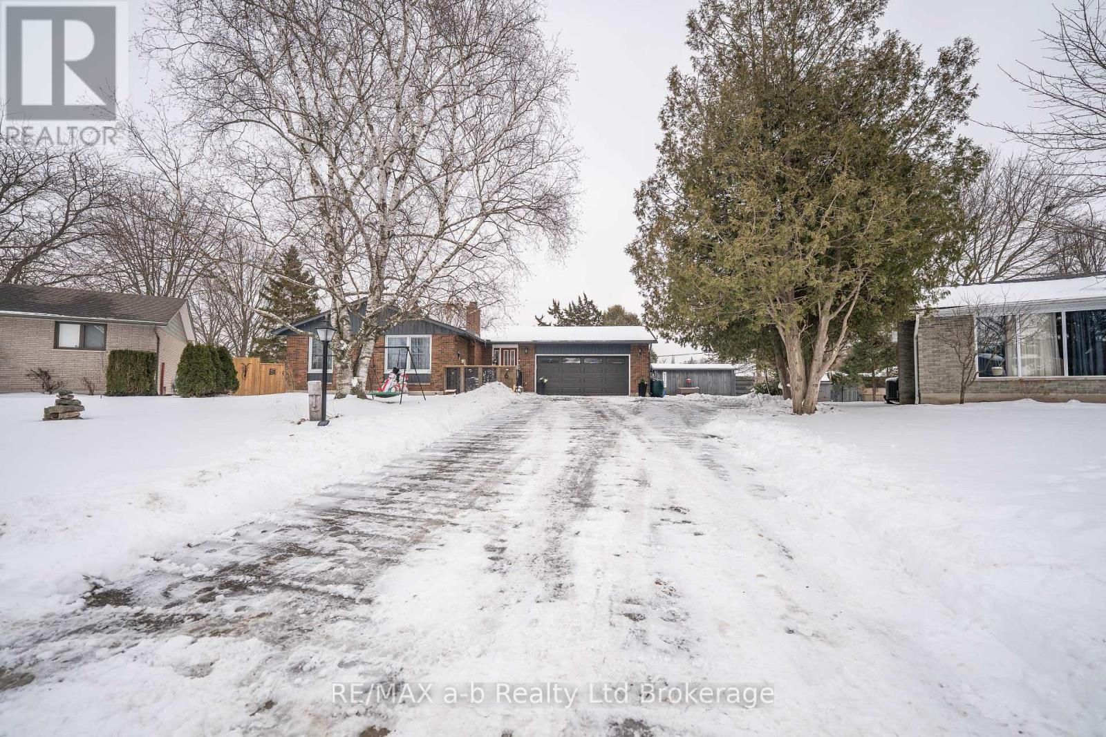 6 Camdon Court, Tillsonburg, Ontario  N4G 4B3 - Photo 3 - X12733282