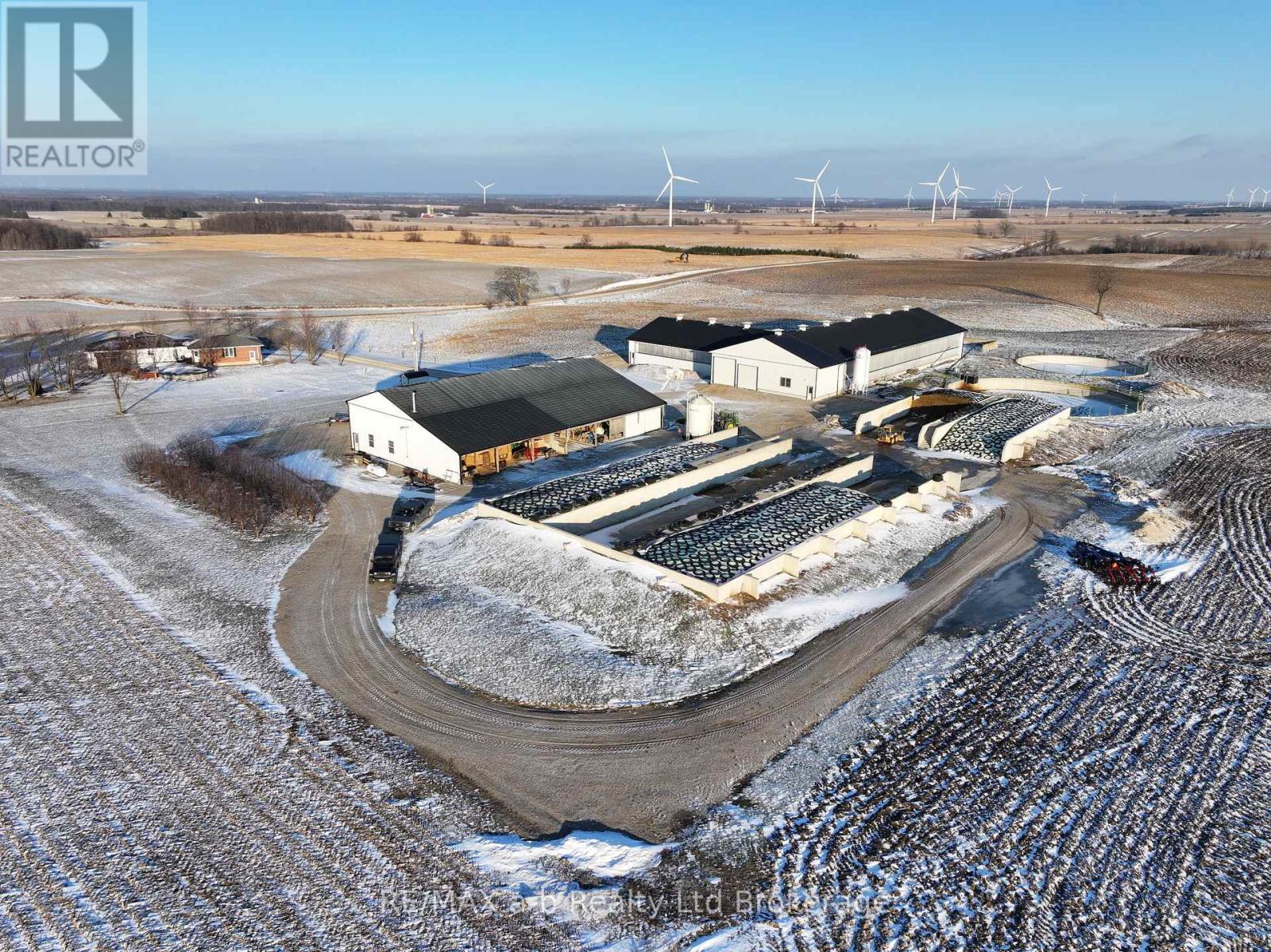 1011 Bornish Drive, North Middlesex, Ontario  N0M 2K0 - Photo 10 - X12734784