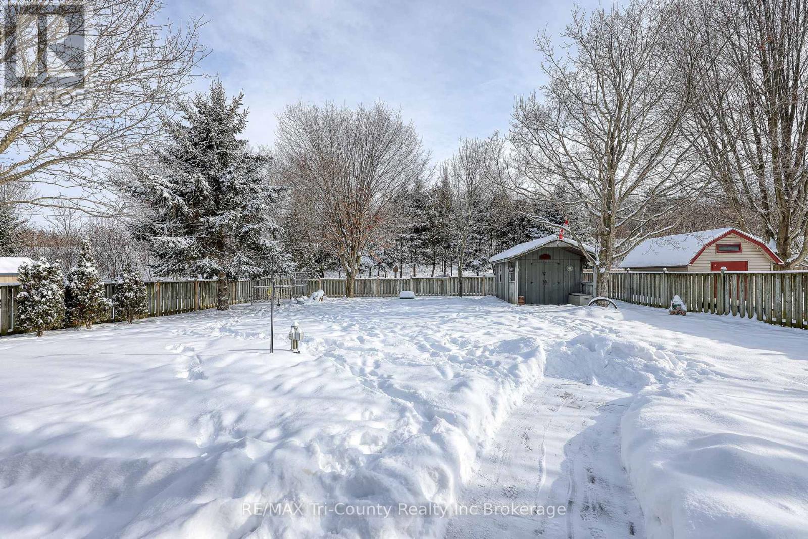 24 Lorraine Avenue, Tillsonburg, Ontario  N4G 4V3 - Photo 4 - X12735516
