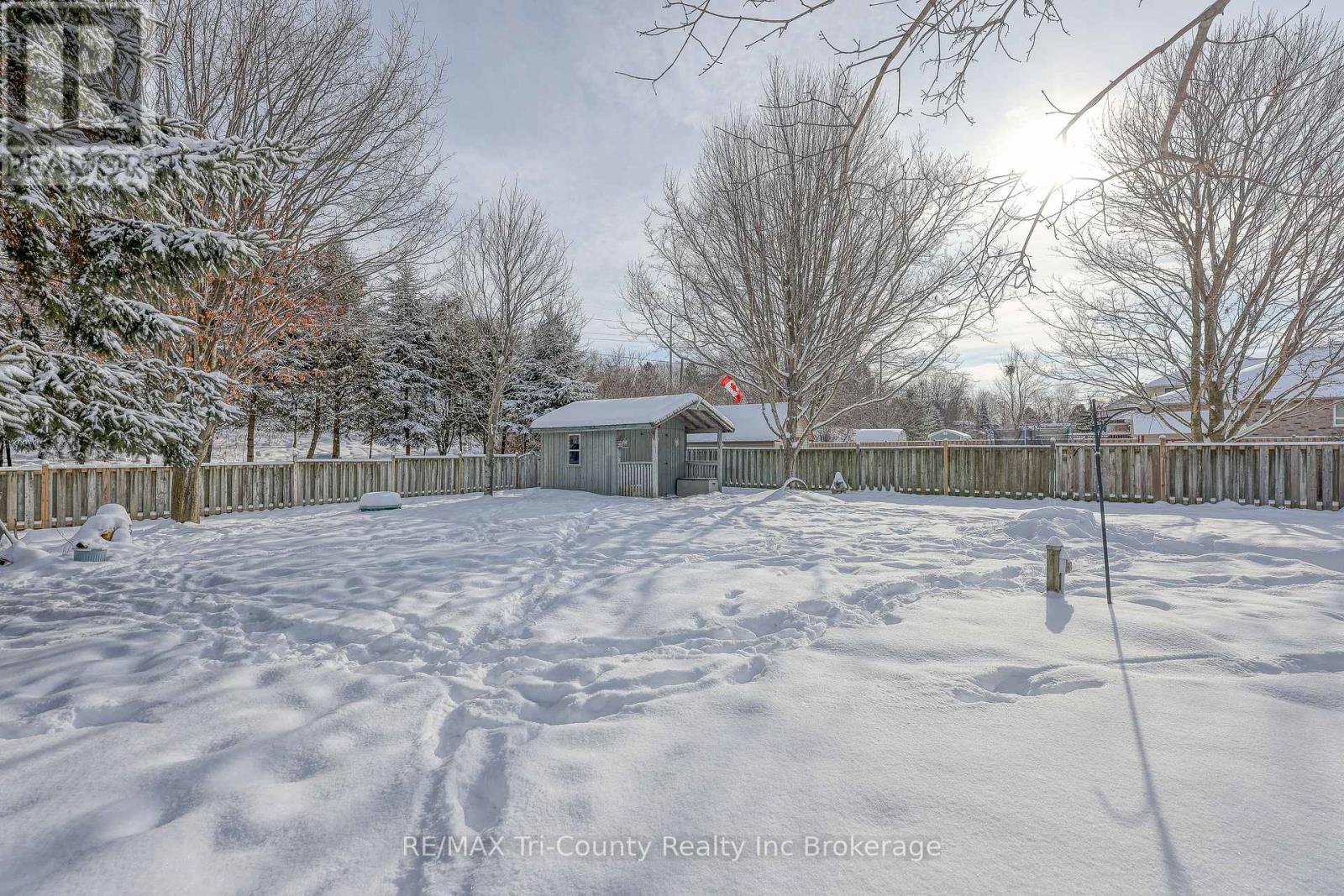24 Lorraine Avenue, Tillsonburg, Ontario  N4G 4V3 - Photo 5 - X12735516