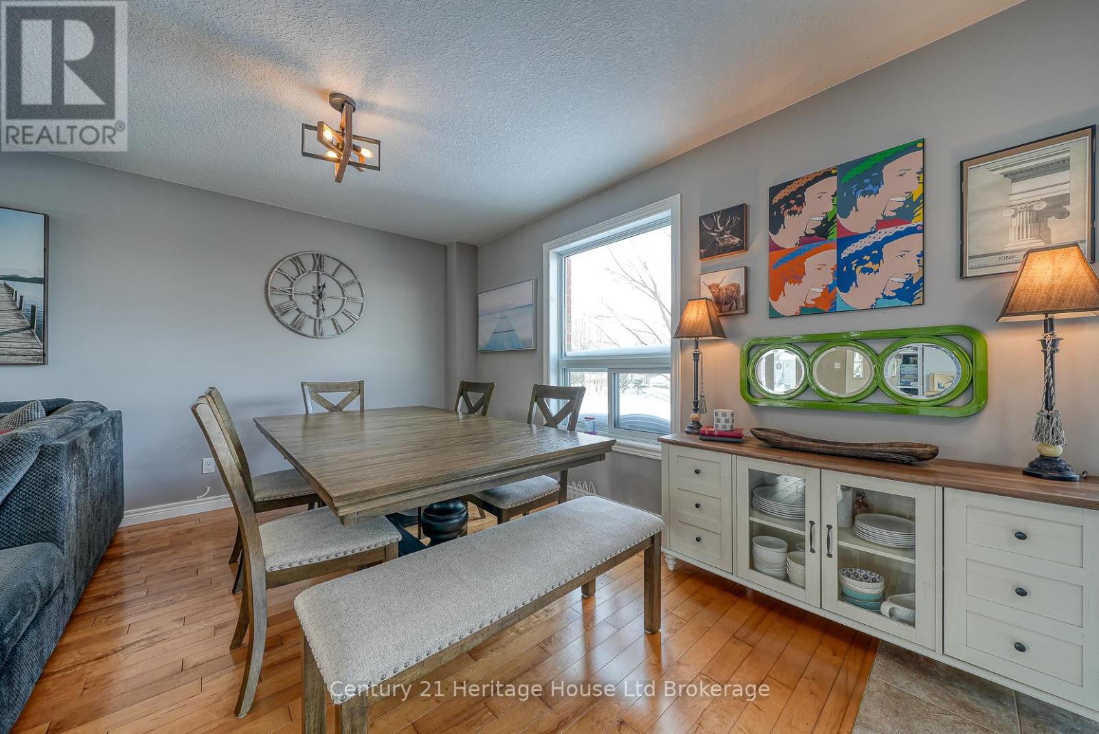 215 Munnoch Boulevard, Woodstock (Woodstock - North), Ontario  N4T 1V7 - Photo 11 - X12736782