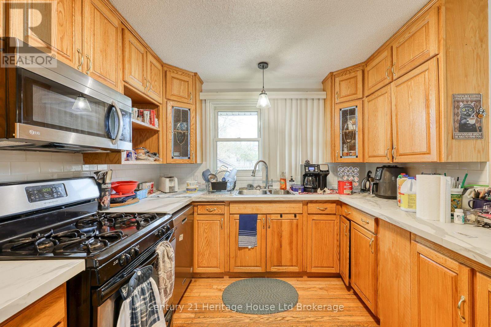 719 Peel Street, Woodstock (Woodstock - South), Ontario  N4S 1L5 - Photo 13 - X12737176