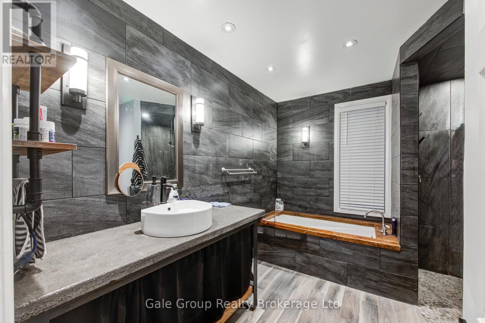 83 Oxford Street, Woodstock (Woodstock - North), Ontario  N4S 6A4 - Photo 20 - X12738794