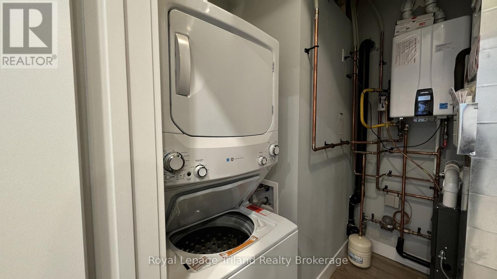 2 - 695 Hayball Street, Woodstock (Woodstock - North), Ontario  N4S 4Z5 - Photo 5 - X12741914