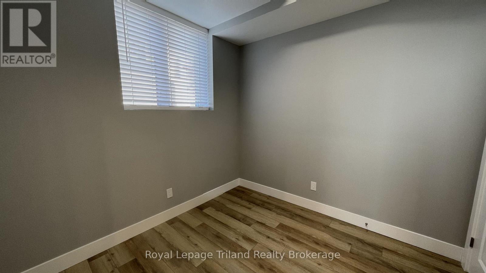 2 - 695 Hayball Street, Woodstock (Woodstock - North), Ontario  N4S 4Z5 - Photo 8 - X12741914