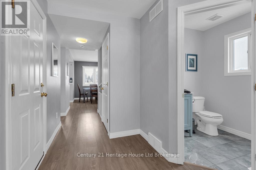 216 Thames Street N, Ingersoll (Ingersoll - North), Ontario  N5C 3E4 - Photo 3 - X12743436