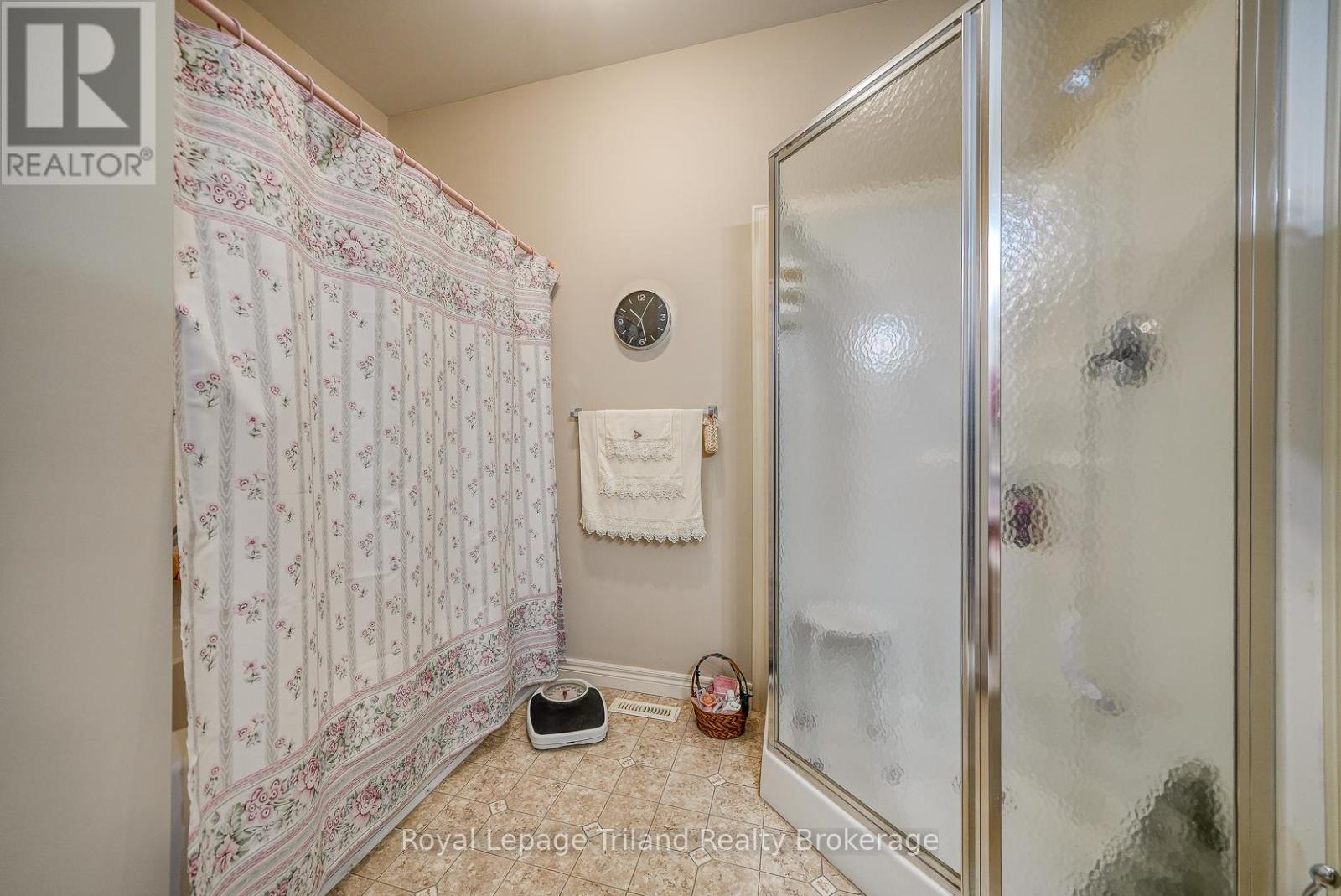 2 - 153 Ferguson Drive, Woodstock (Woodstock - South), Ontario  N4V 1H4 - Photo 20 - X12749916