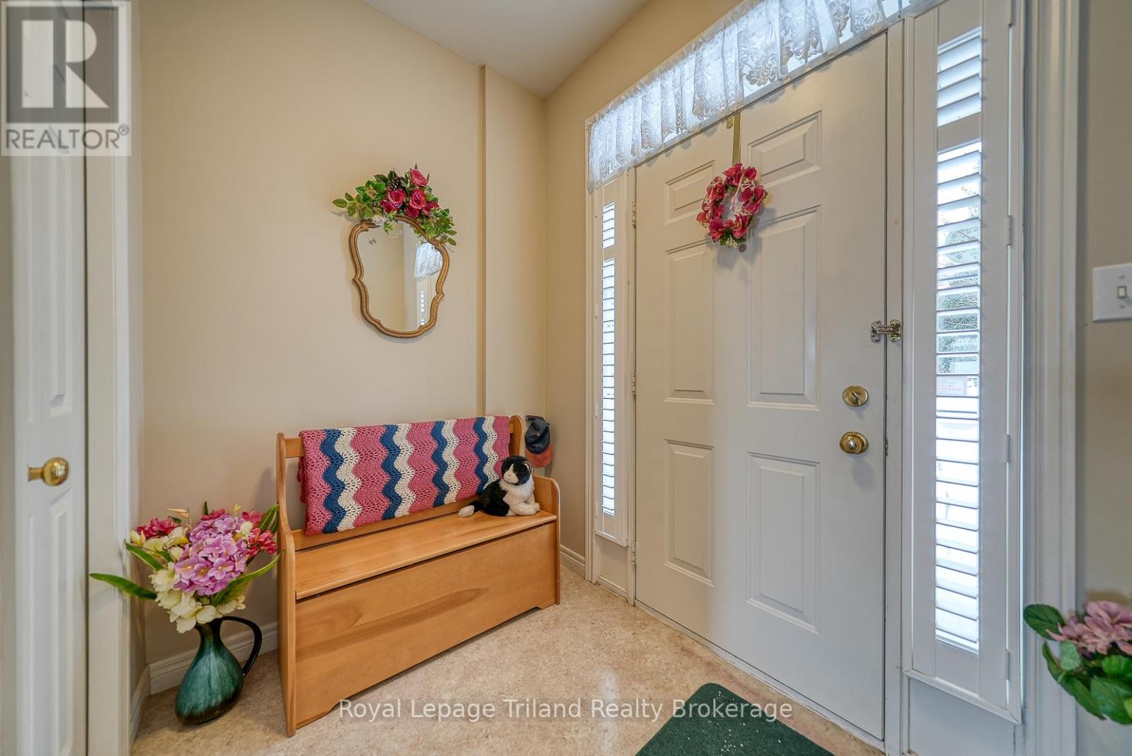 2 - 153 Ferguson Drive, Woodstock (Woodstock - South), Ontario  N4V 1H4 - Photo 4 - X12749916