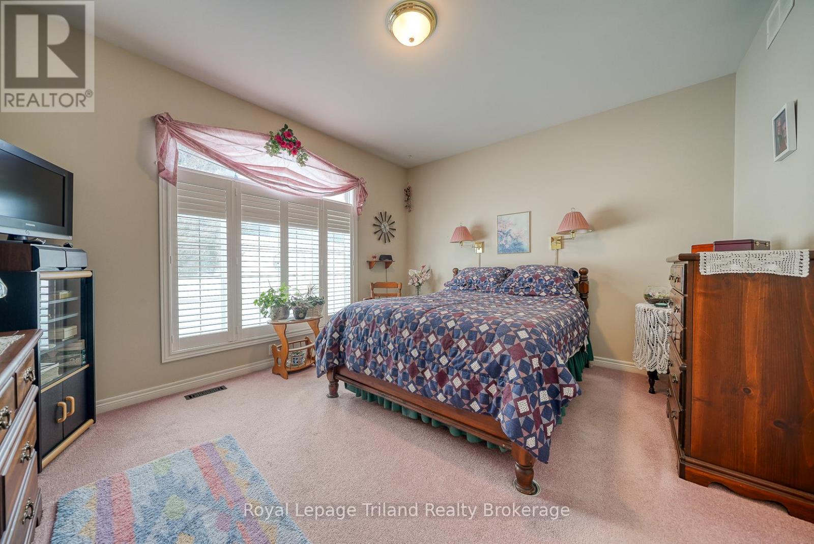 2 - 153 Ferguson Drive, Woodstock (Woodstock - South), Ontario  N4V 1H4 - Photo 6 - X12749916