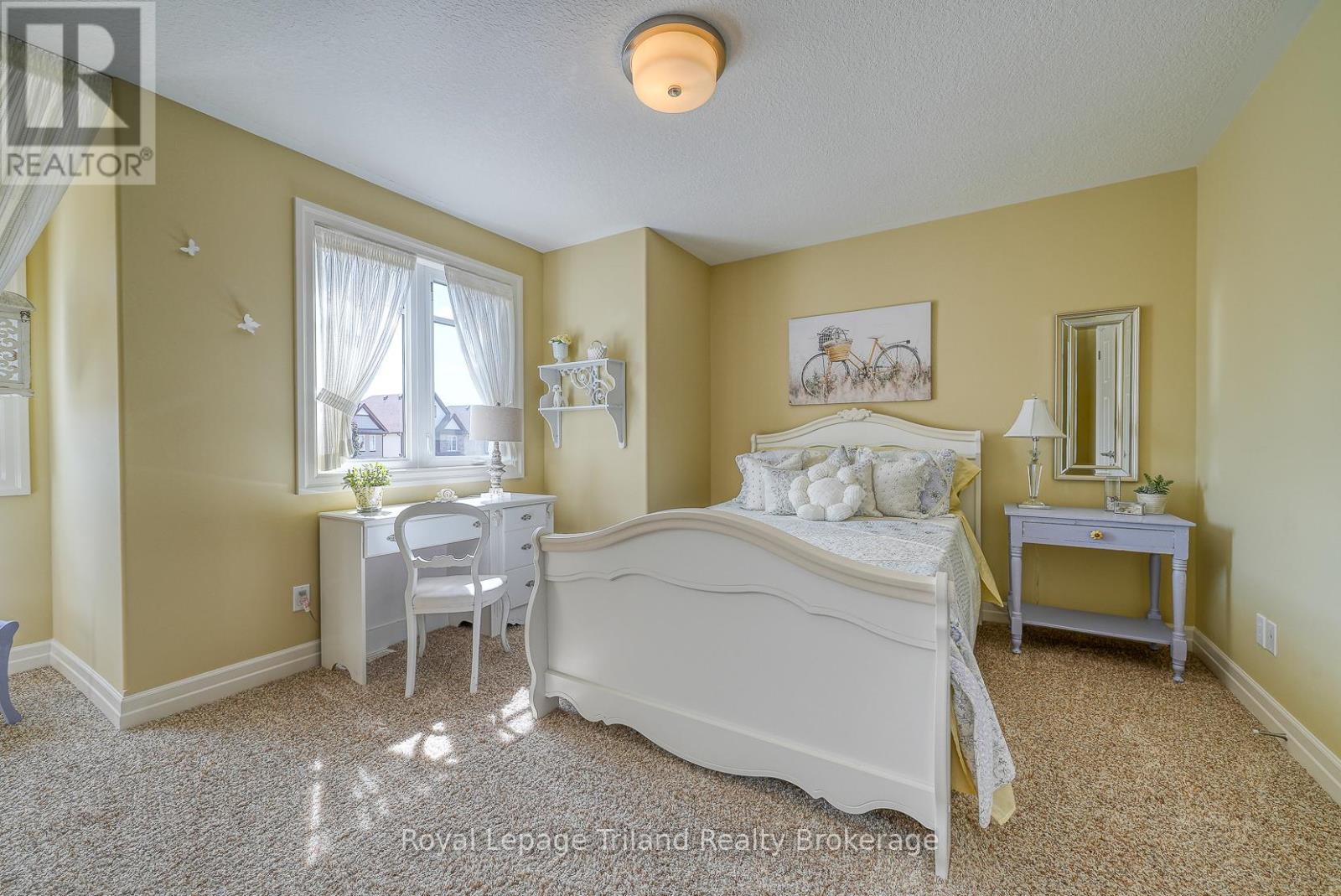 1142 Caen Avenue, Woodstock (Woodstock - North), Ontario  N4T 0G3 - Photo 30 - X12750514