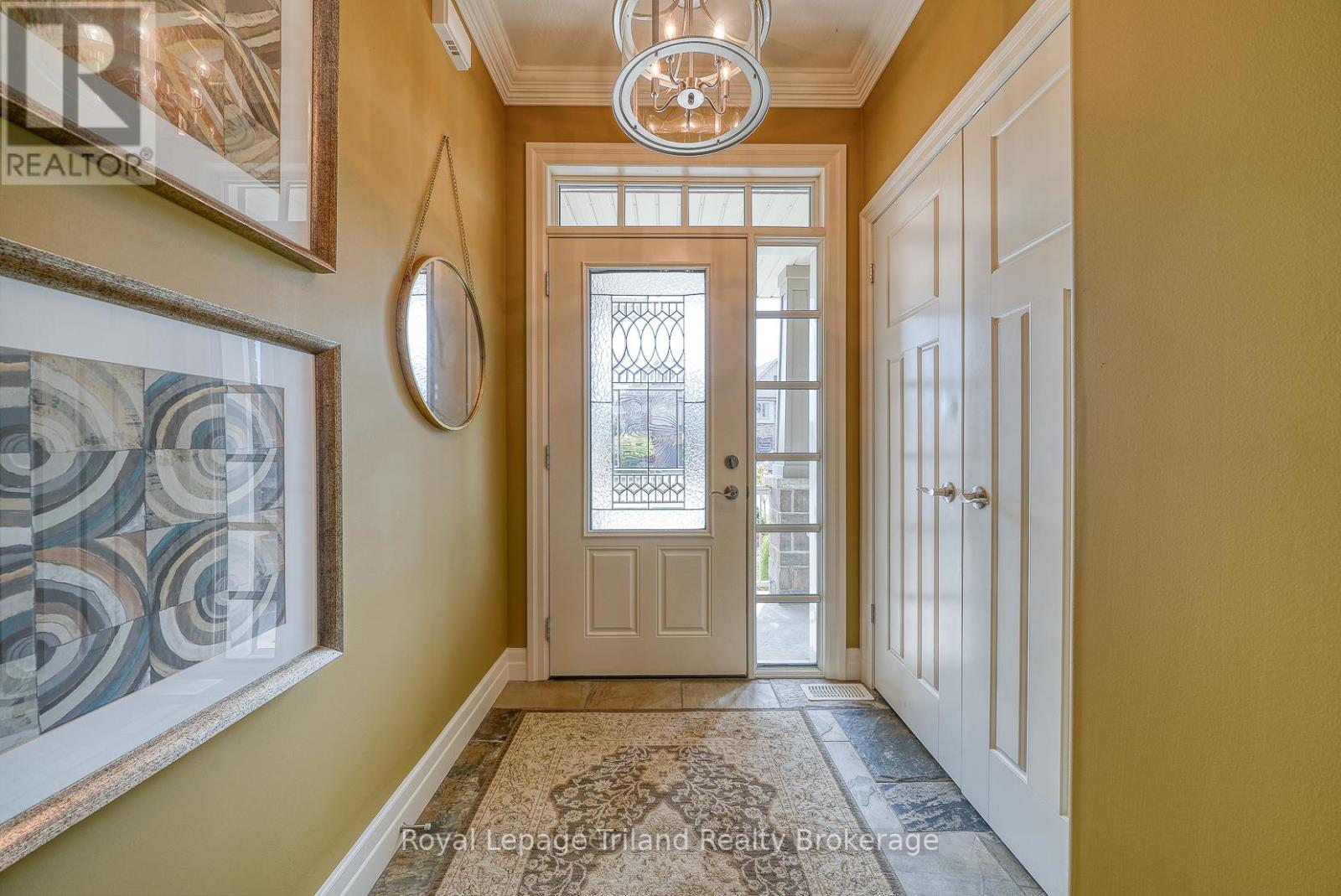 1142 Caen Avenue, Woodstock (Woodstock - North), Ontario  N4T 0G3 - Photo 4 - X12750514