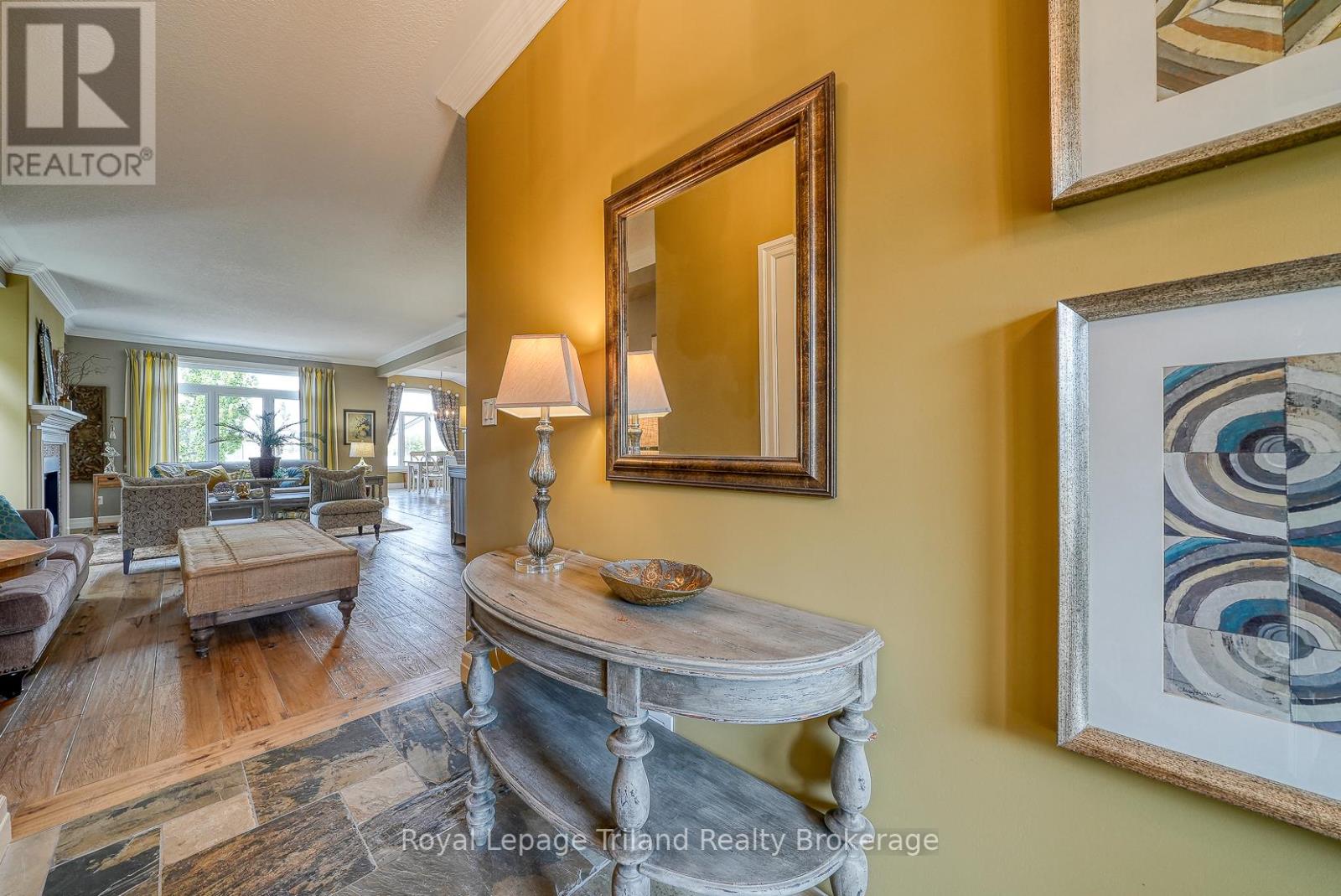 1142 Caen Avenue, Woodstock (Woodstock - North), Ontario  N4T 0G3 - Photo 7 - X12750514