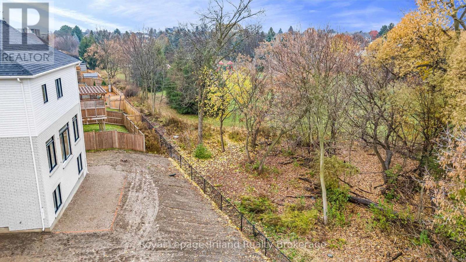 1242 Caen Avenue, Woodstock (Woodstock - North), Ontario  N4T 0J4 - Photo 11 - X12750526