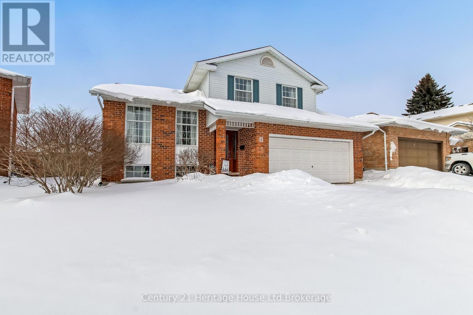 11 John Davies Drive, Woodstock (Woodstock - North), Ontario  N4T 1M9 - Photo 2 - X12750700