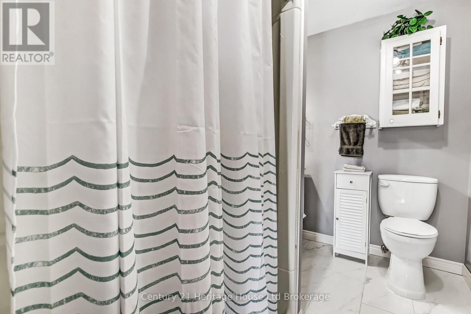 11 John Davies Drive, Woodstock (Woodstock - North), Ontario  N4T 1M9 - Photo 24 - X12750700