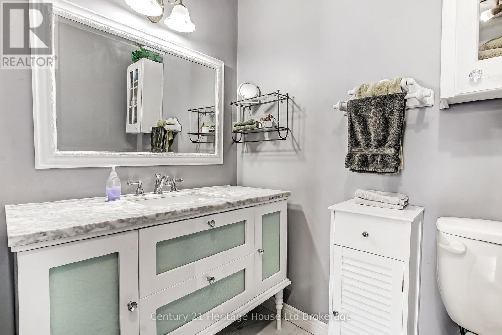 11 John Davies Drive, Woodstock (Woodstock - North), Ontario  N4T 1M9 - Photo 25 - X12750700