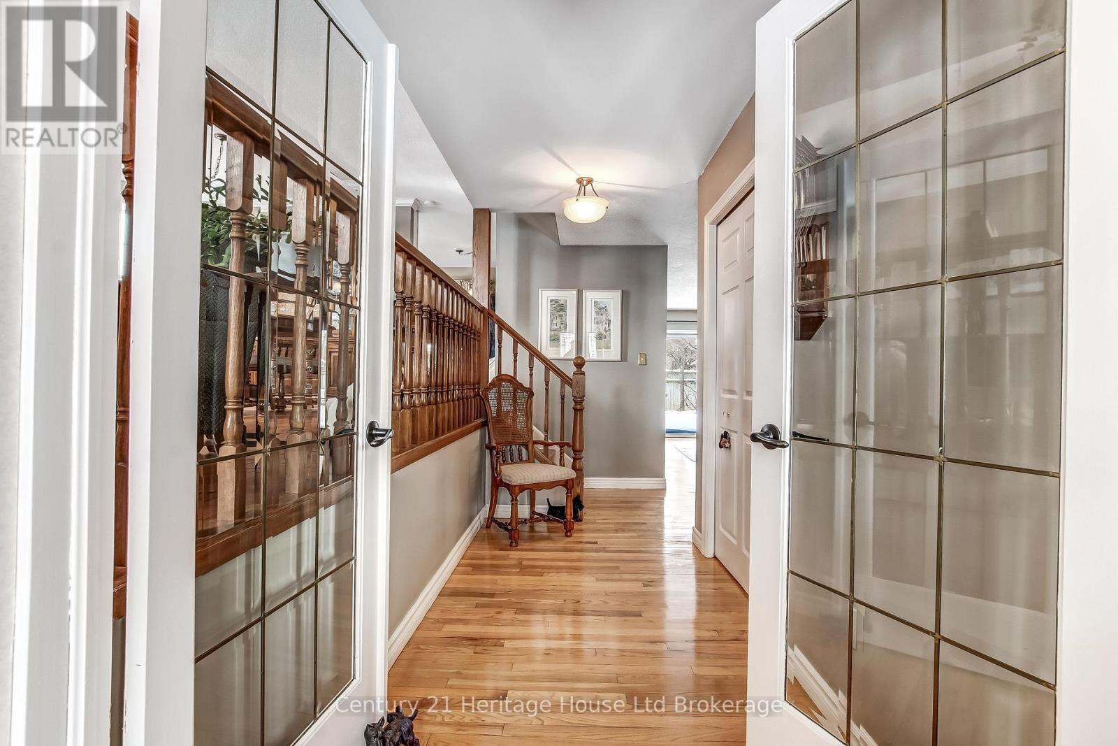 11 John Davies Drive, Woodstock (Woodstock - North), Ontario  N4T 1M9 - Photo 4 - X12750700