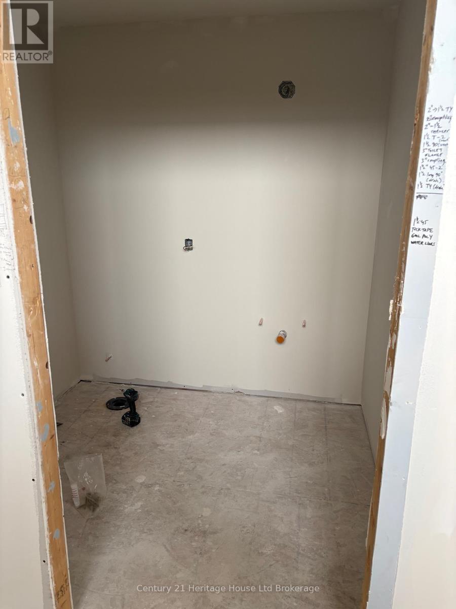 67 Broadway Street, Tillsonburg, Ontario  N4G 3P4 - Photo 6 - X12750892