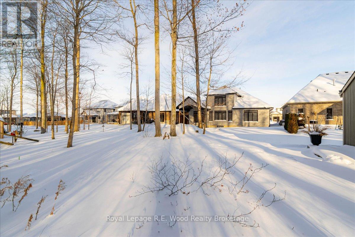 49 Sunview Drive, Norwich (Norwich Town), Ontario  N0J 1P0 - Photo 7 - X12755202