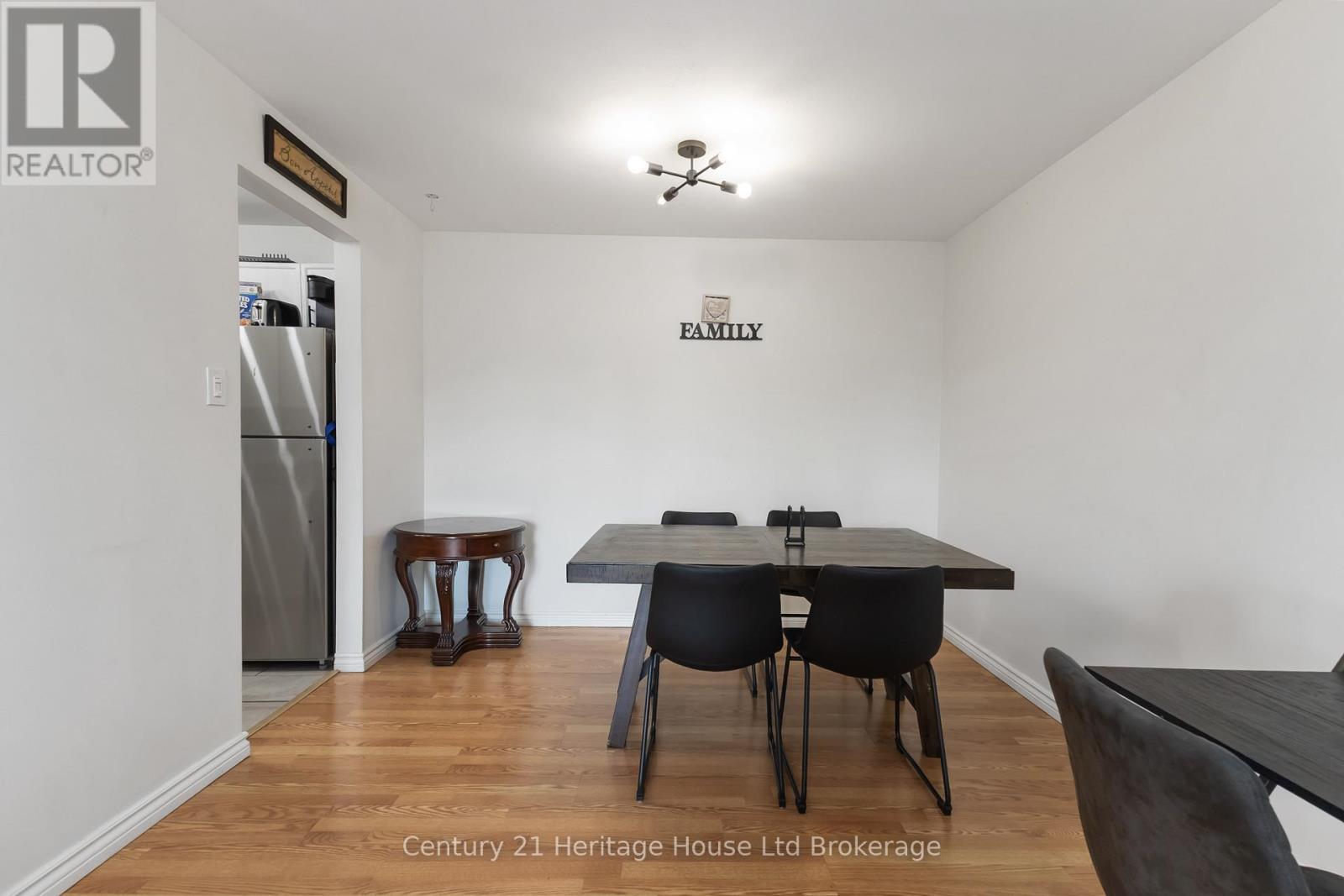 217 - 737 Deveron Crescent, London South (South T), Ontario  N5Z 4X9 - Photo 14 - X12755266