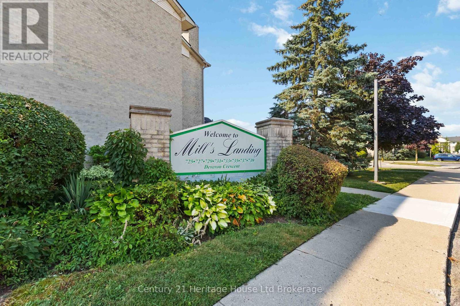 217 - 737 Deveron Crescent, London South (South T), Ontario  N5Z 4X9 - Photo 3 - X12755266