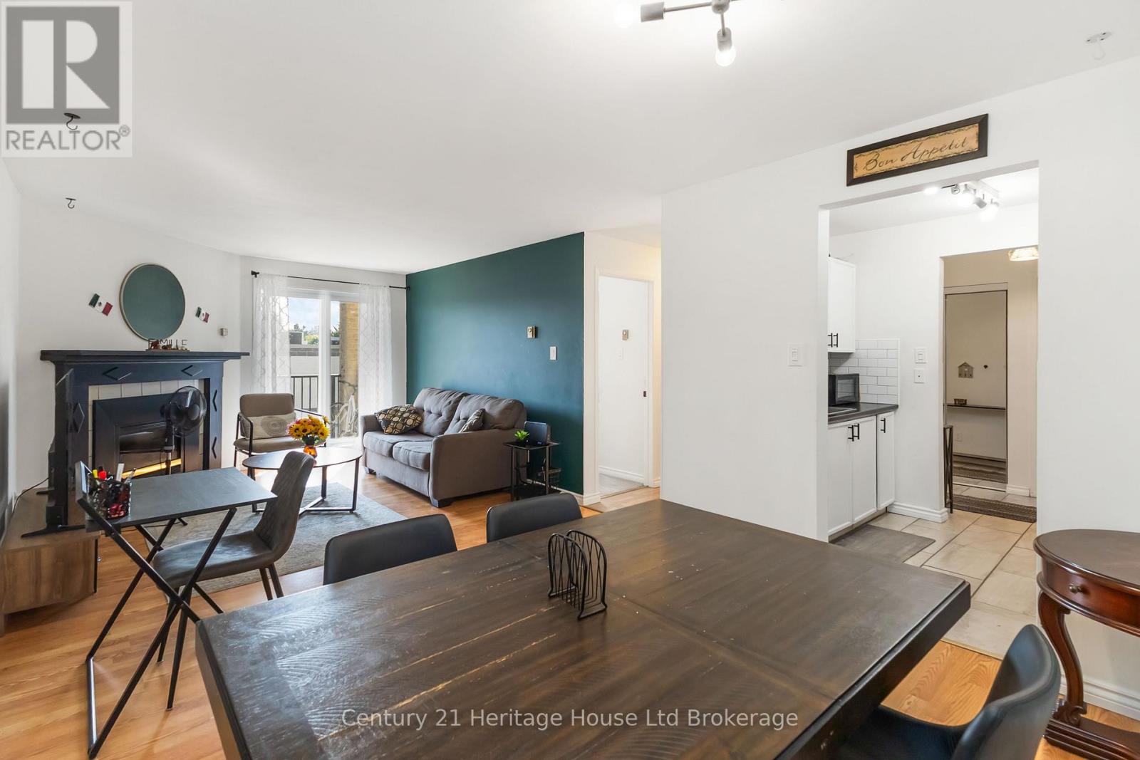 217 - 737 Deveron Crescent, London South (South T), Ontario  N5Z 4X9 - Photo 7 - X12755266