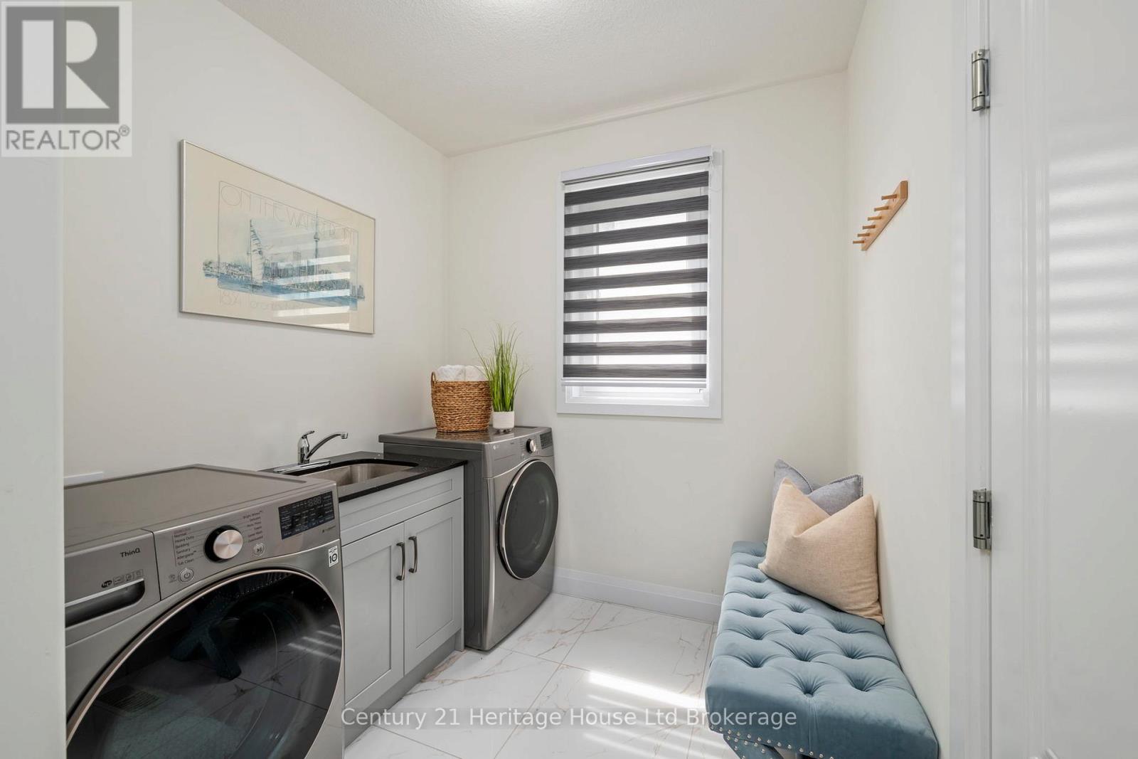 2363 Bakervilla Street, London South (South V), Ontario  N6P 0H4 - Photo 15 - X12757626