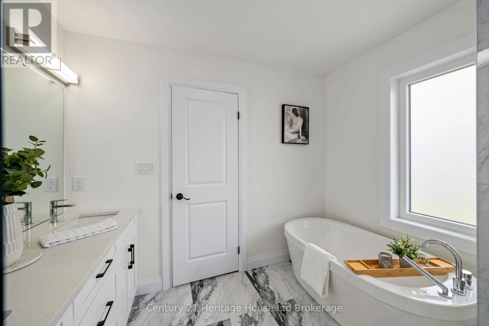 2363 Bakervilla Street, London South (South V), Ontario  N6P 0H4 - Photo 22 - X12757626