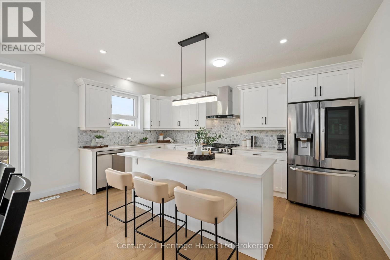 2363 Bakervilla Street, London South (South V), Ontario  N6P 0H4 - Photo 9 - X12757626