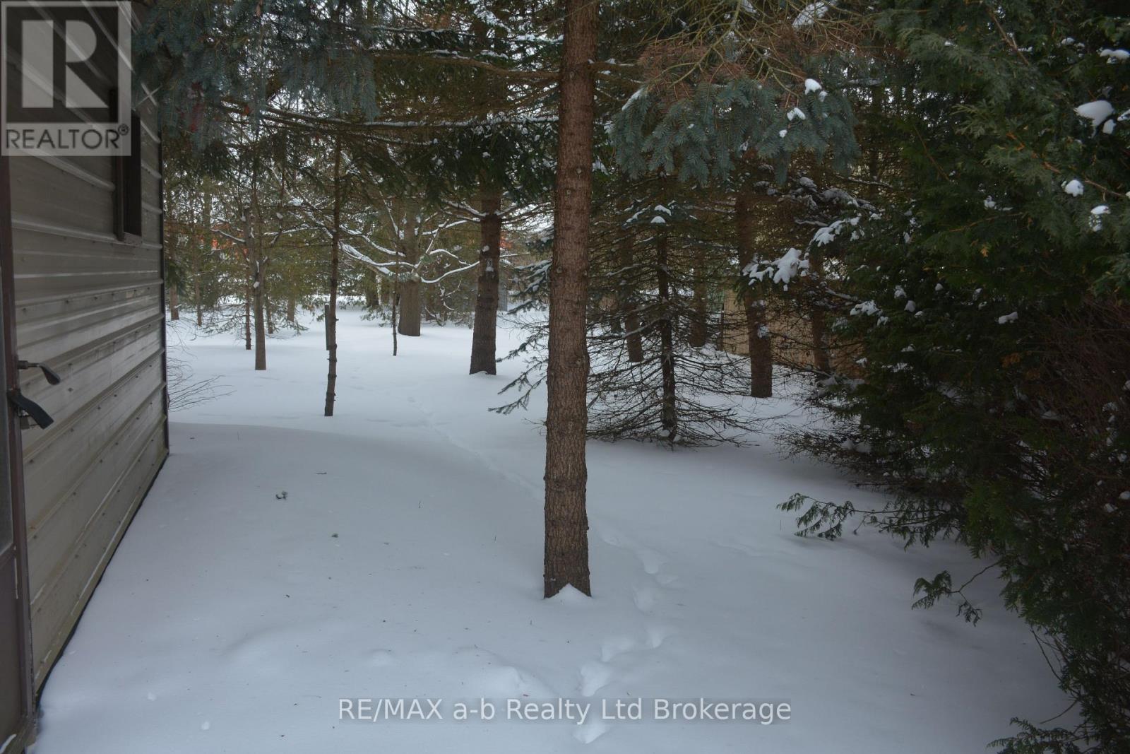 146 Whiting Street, Ingersoll (Ingersoll - South), Ontario  N5C 3B3 - Photo 2 - X12758322