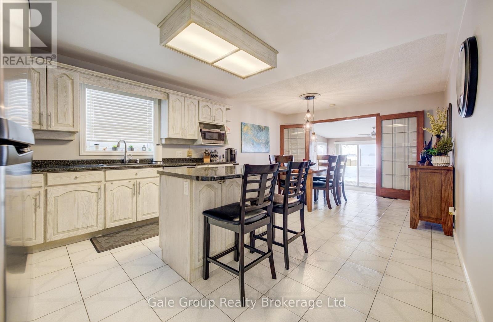 34381 Denfield Road, Lucan Biddulph (Clandeboye), Ontario  N0M 2S0 - Photo 10 - X12760486