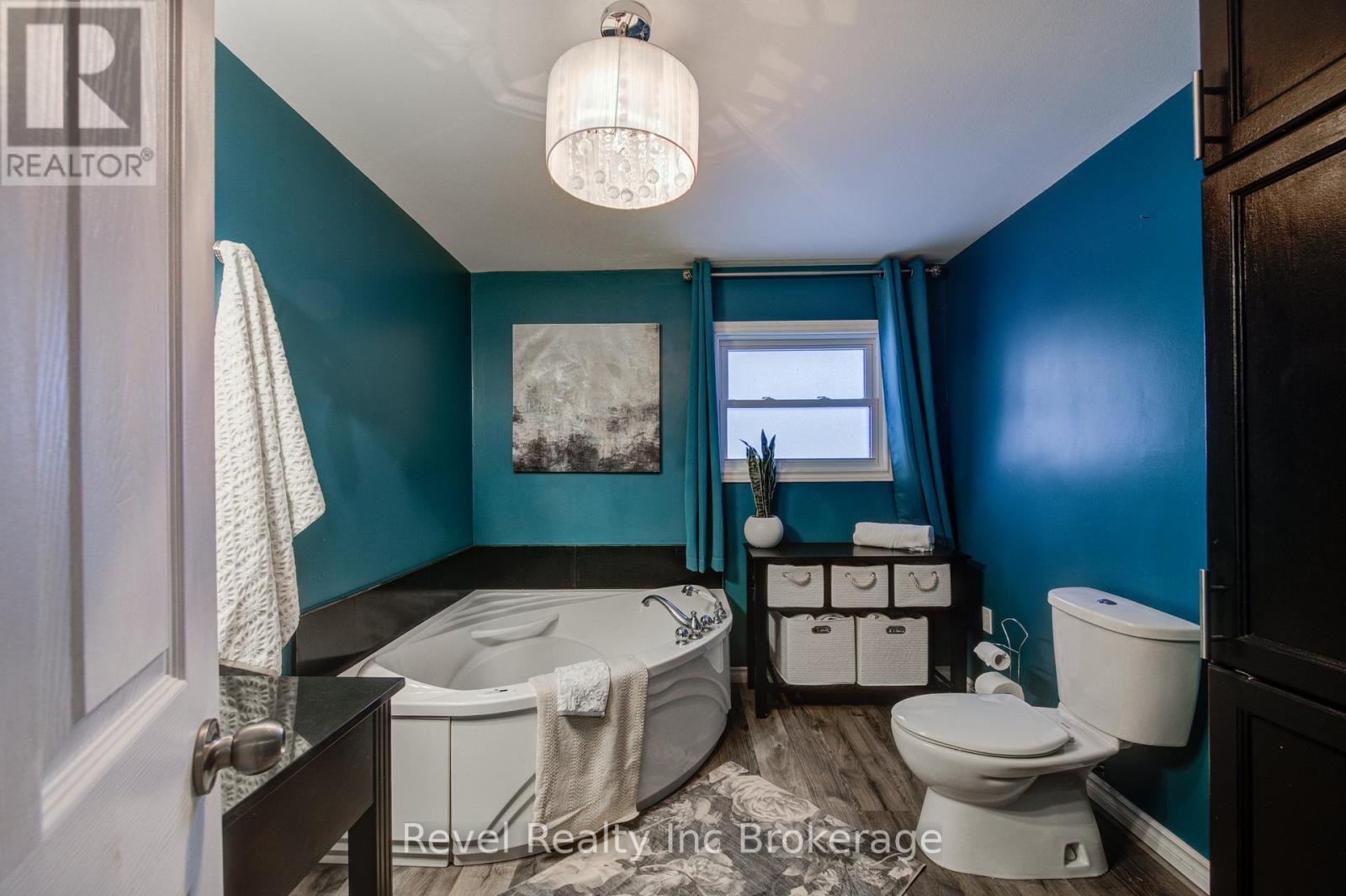 828 Warwick Street, Woodstock (Woodstock - North), Ontario  N4S 4R4 - Photo 24 - X12761000