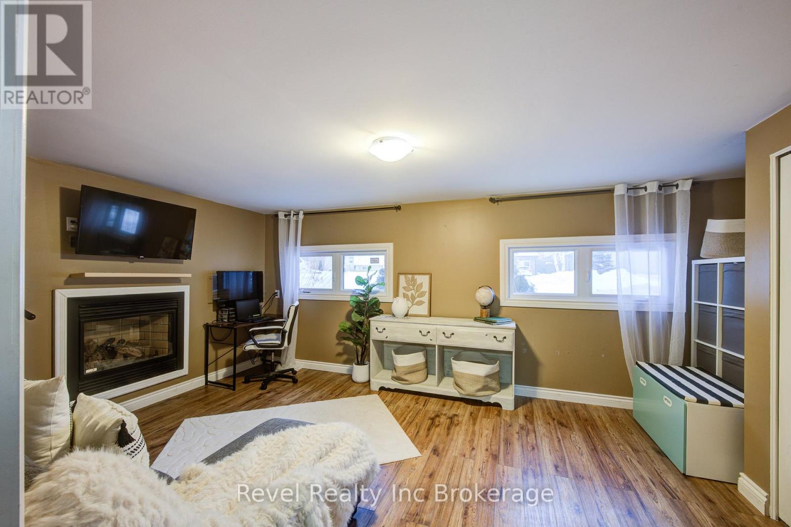 828 Warwick Street, Woodstock (Woodstock - North), Ontario  N4S 4R4 - Photo 27 - X12761000