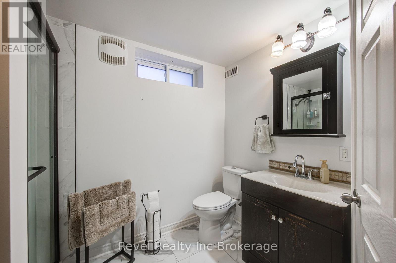 828 Warwick Street, Woodstock (Woodstock - North), Ontario  N4S 4R4 - Photo 28 - X12761000