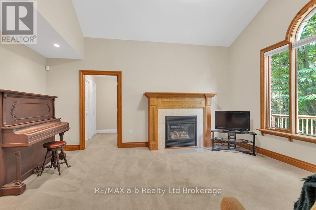 21 Windemere Avenue, Tillsonburg, Ontario  N4G 5M8 - Photo 18 - X12761832