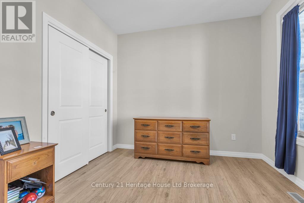 19 Livingston Drive, Tillsonburg, Ontario  N4G 0J3 - Photo 13 - X12764156